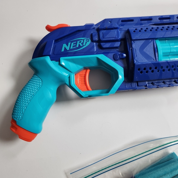 NERF Trailblazer Blue and Orange Blaster 8-Dart Gun With Extra Darts - Picture 4 of 7